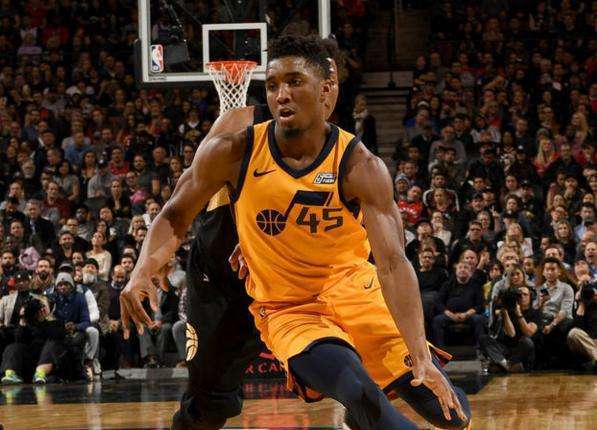 反映的是球 反映的是球