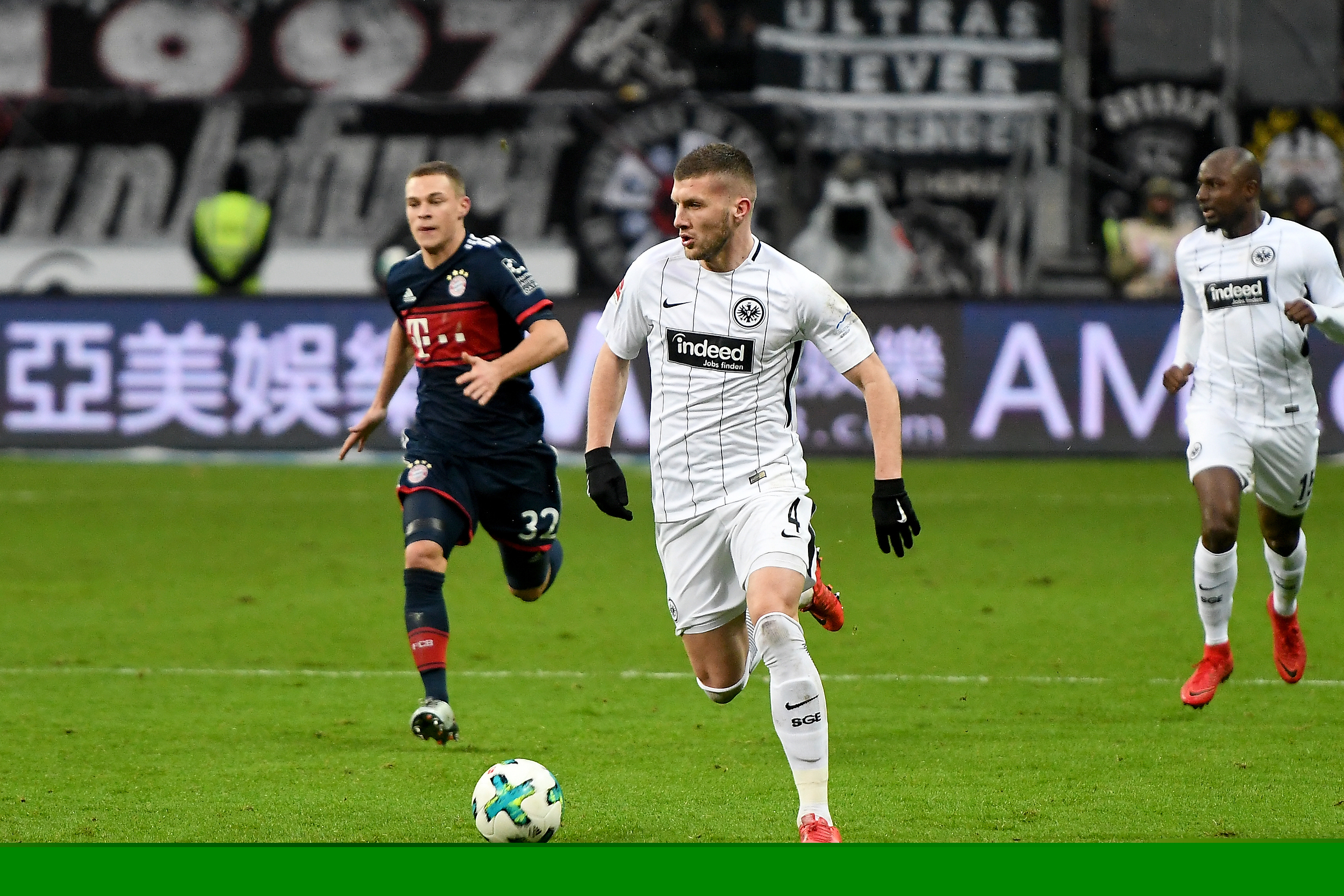 哈特撑起 哈特撑起